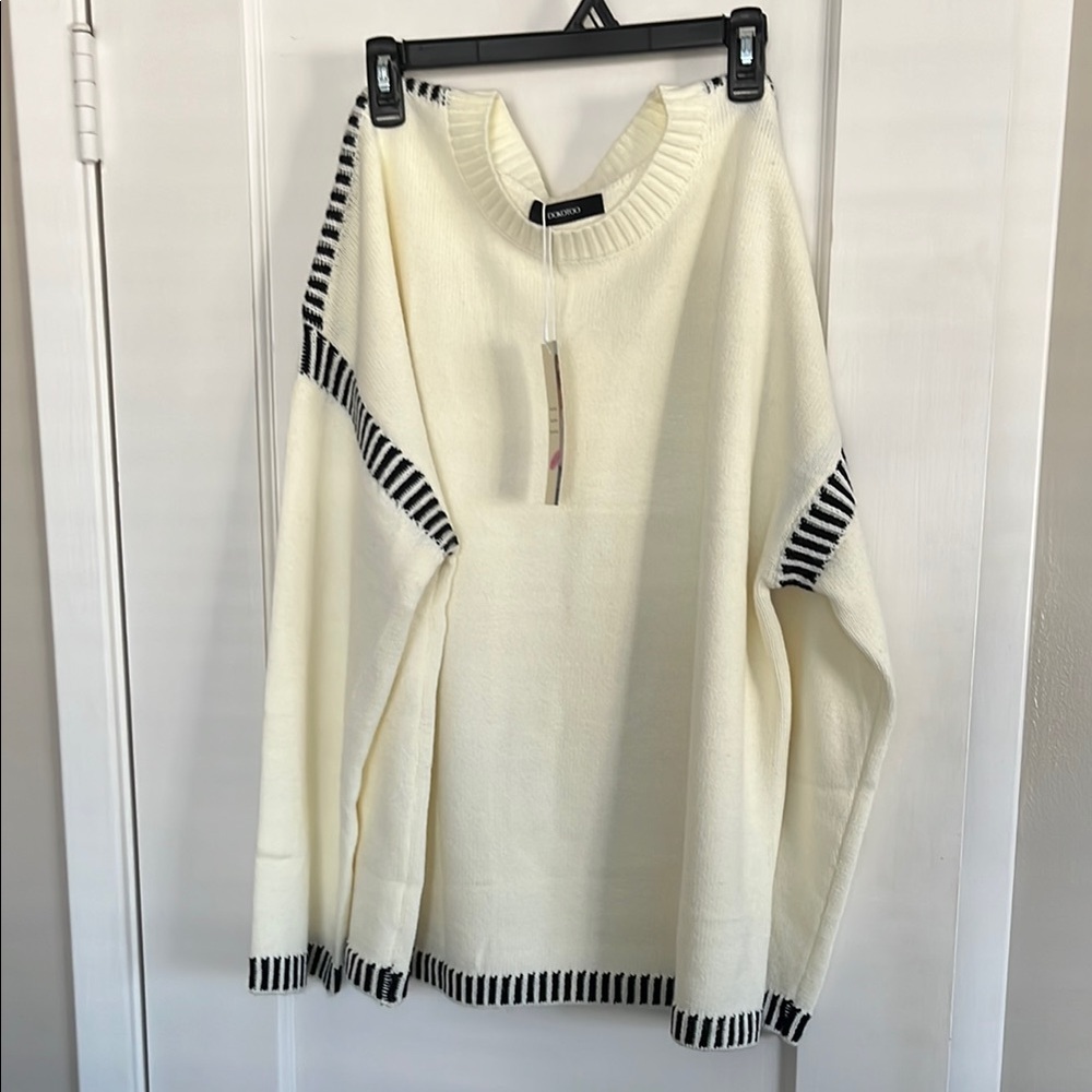 Chicwish Cream and Black Women's Sweater
